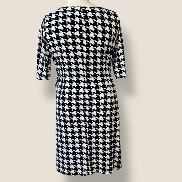 Kiara Houndstooth Half Sleeve Ruched Stretchy Sheath Dress Size L Black & White - Picture 4 of 13